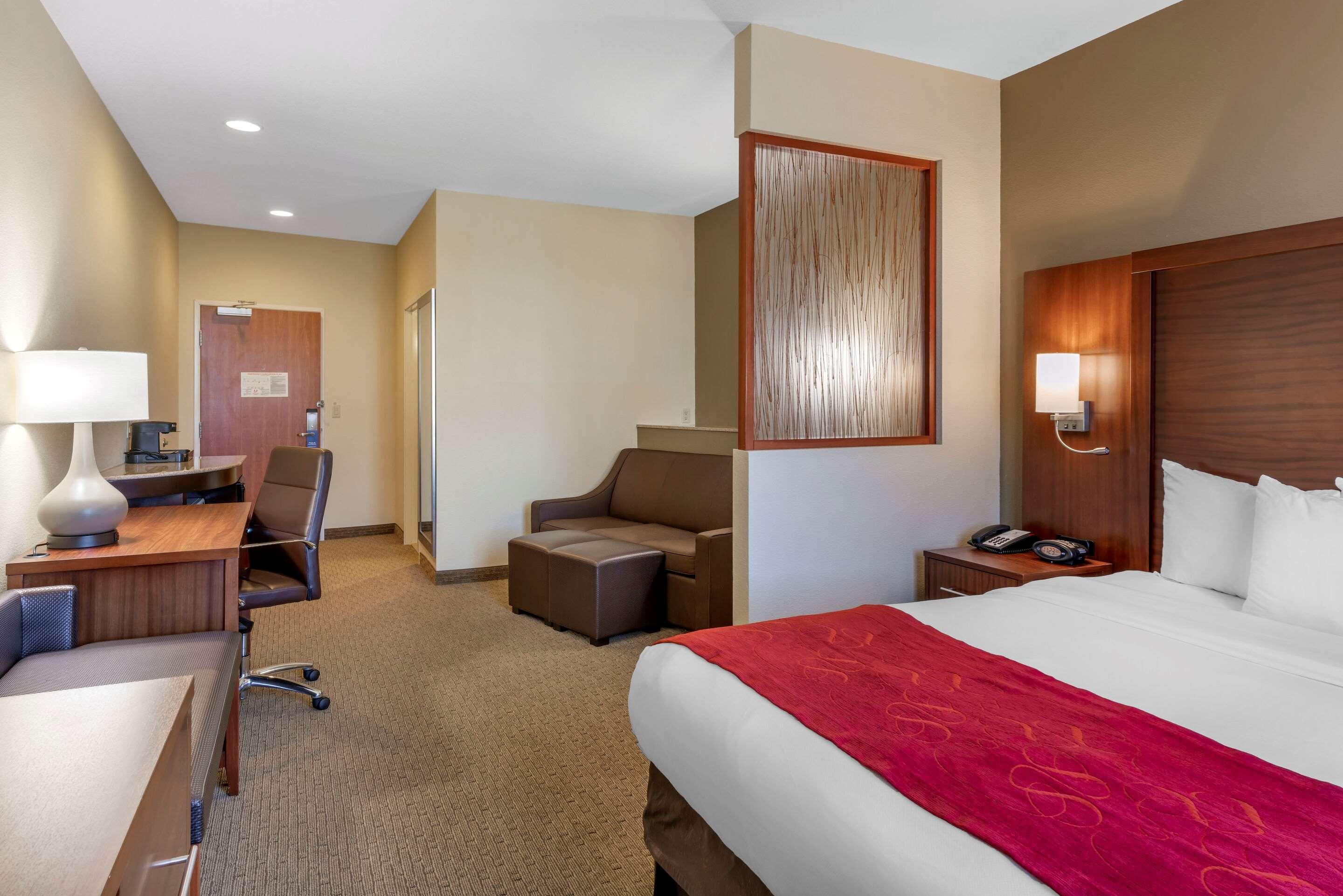 Comfort Suites Eugene Exterior foto