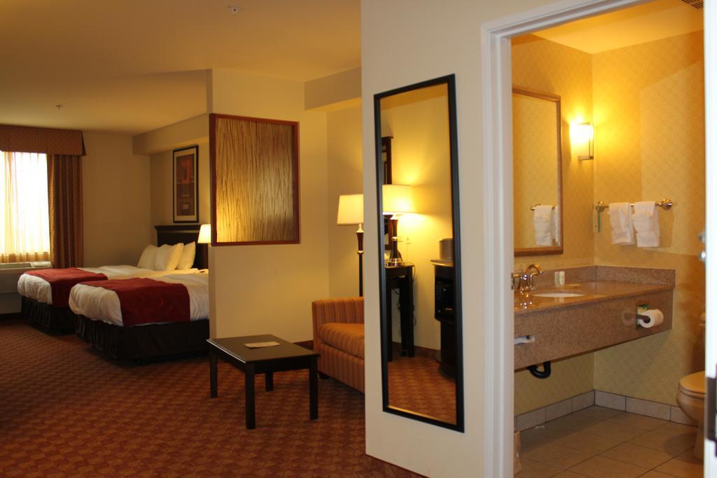 Comfort Suites Eugene Exterior foto